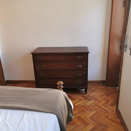Hostel Vila Nova Віла-Нова-де-Гая Номер фото